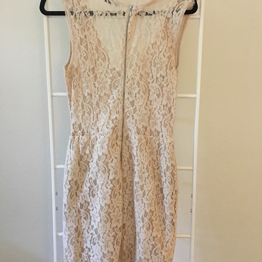 Lace Babaton Dress - Picture 3 of 3